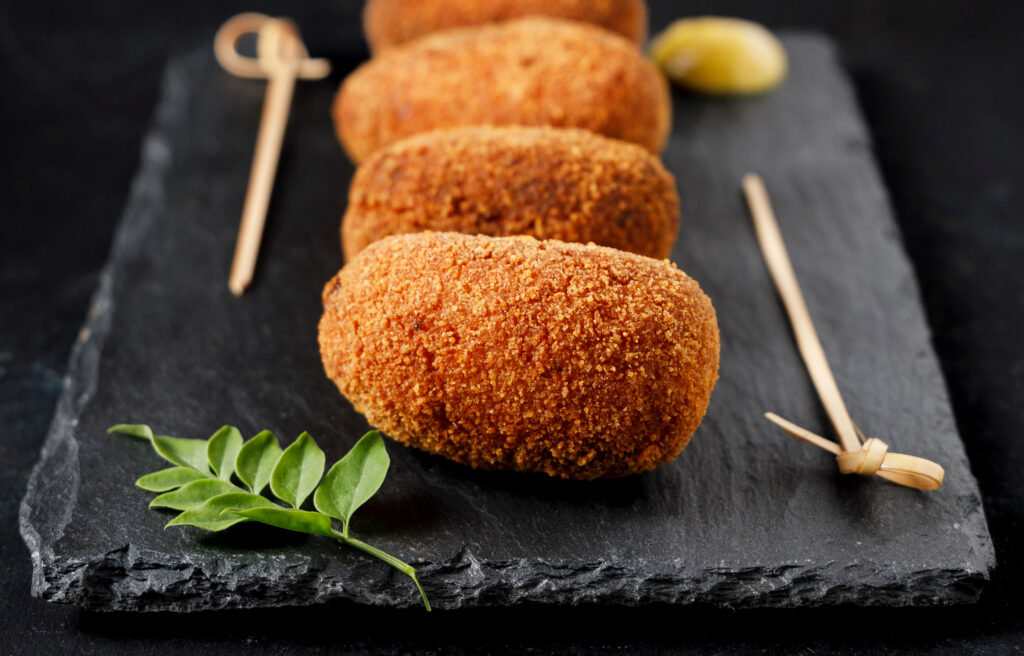 Croqueta de Chifrijo